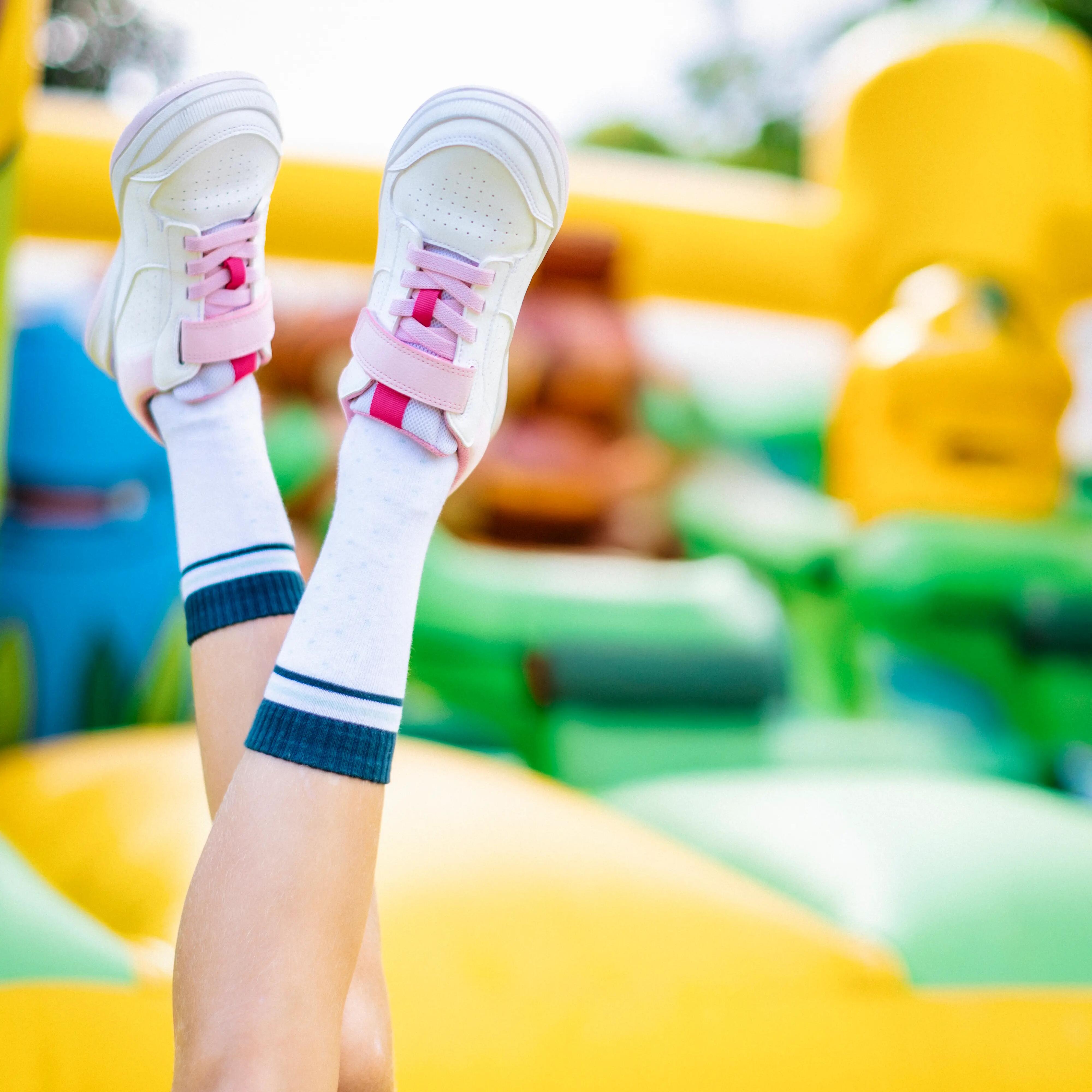 Tenis multideporte de niños